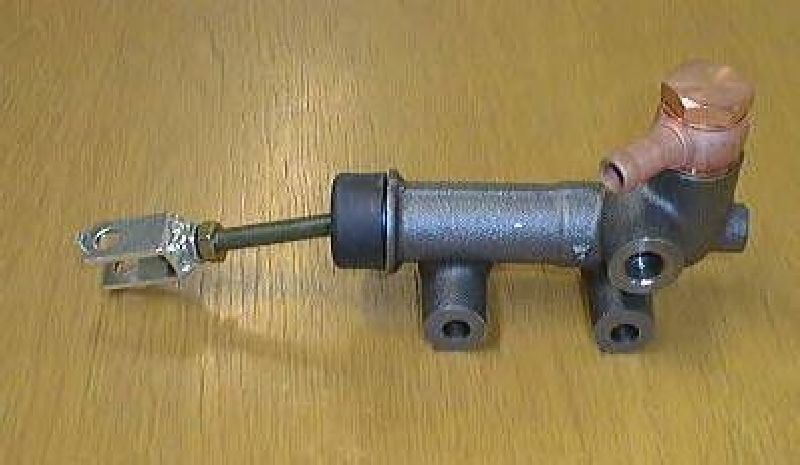 AISIN QT-026 - Master Cylinder, clutch