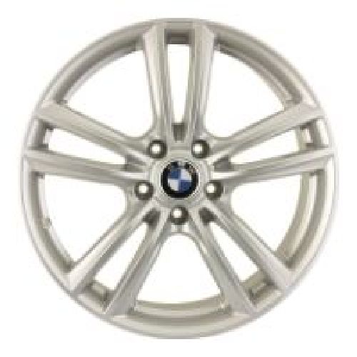 Replica B105 8x18/5x120 D72.6 ET30 Silver