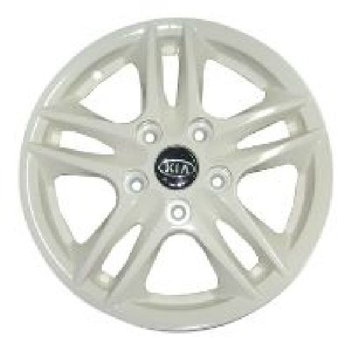 Replica KI14 5.5x15/5x114.3 D67.1 ET45 White